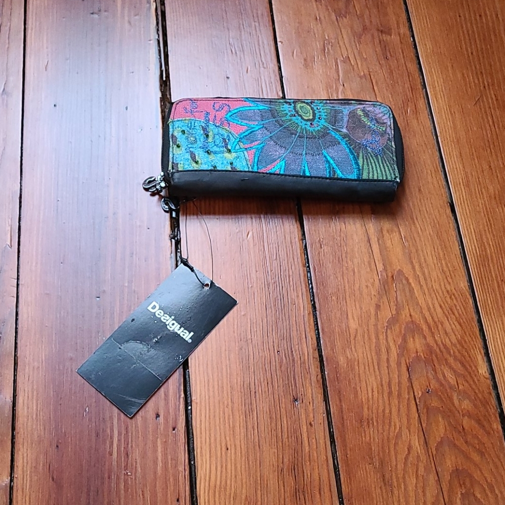 NWT Desigual Wallet